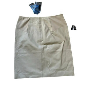 NWT - PAMELA MCCOY, LEATHER Pencil Skirt, SIZE 16, Taupe colored